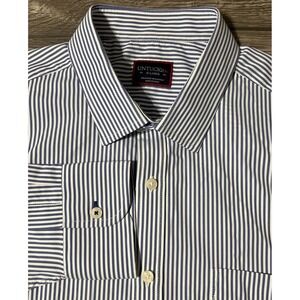 UnTuckit Performance Nylon Button Up Blue/White Pinstripe Casual Shirt Size XL
